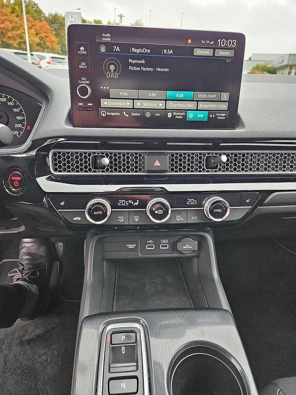 Honda Civic 2,0 e: HEV Elegance