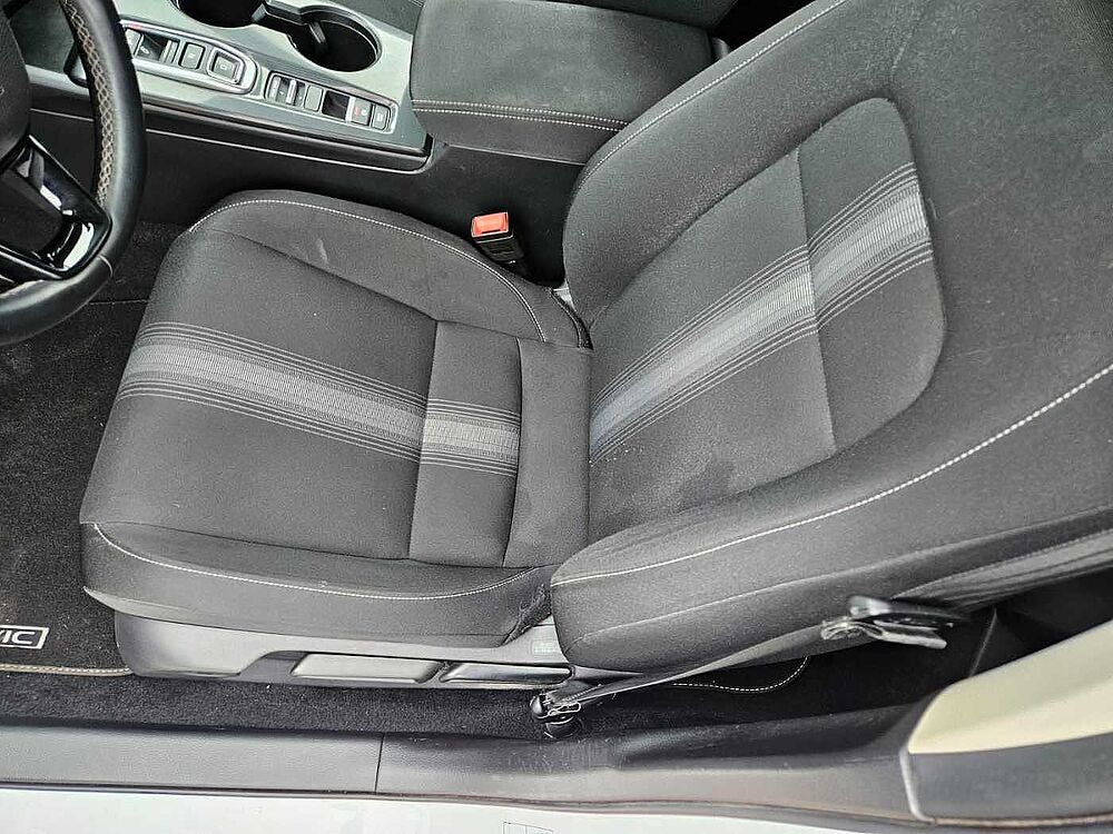 Honda Civic 2,0 e: HEV Elegance