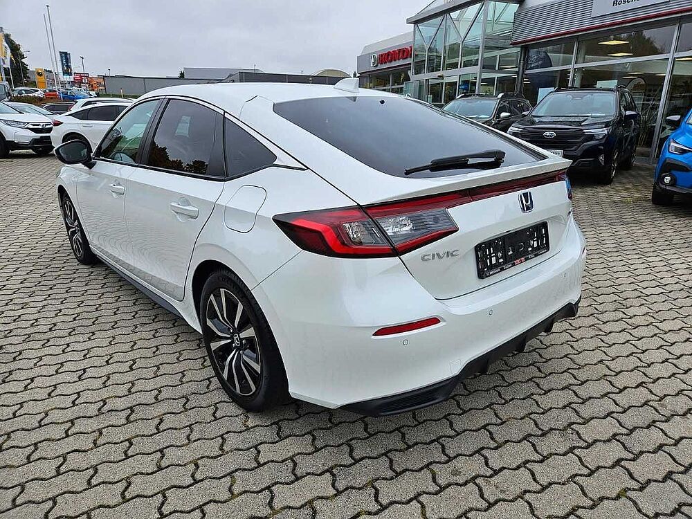 Honda Civic 2,0 e: HEV Elegance