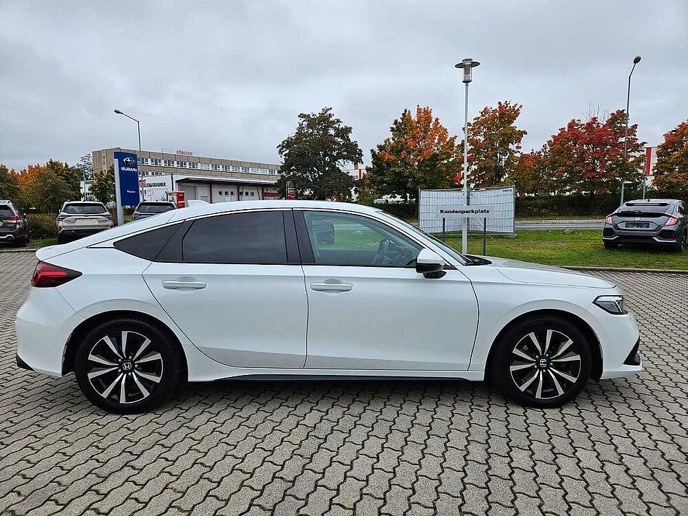 Honda Civic 2,0 e: HEV Elegance