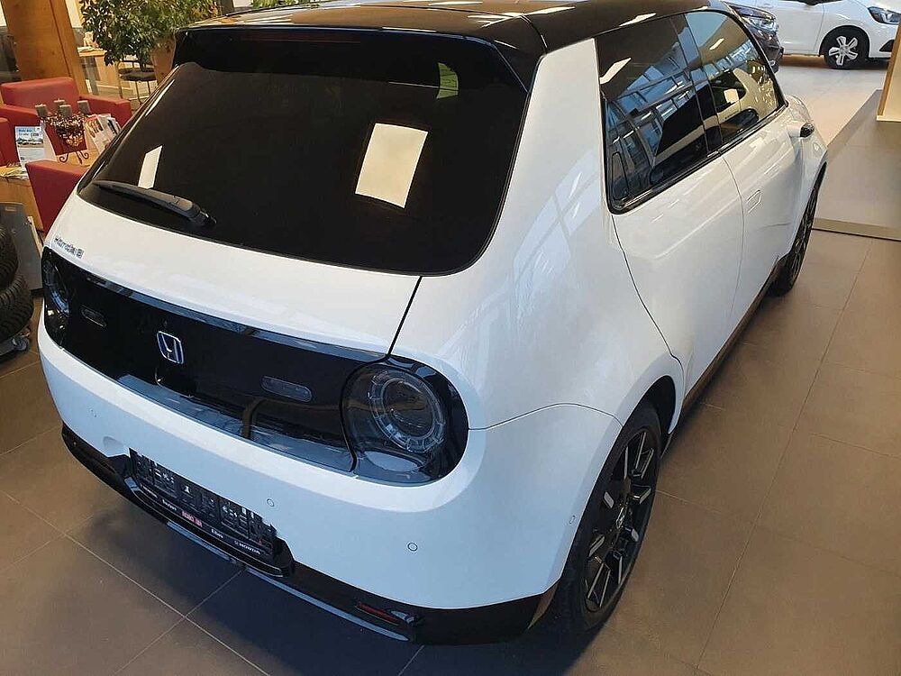 Honda e Advance 17er