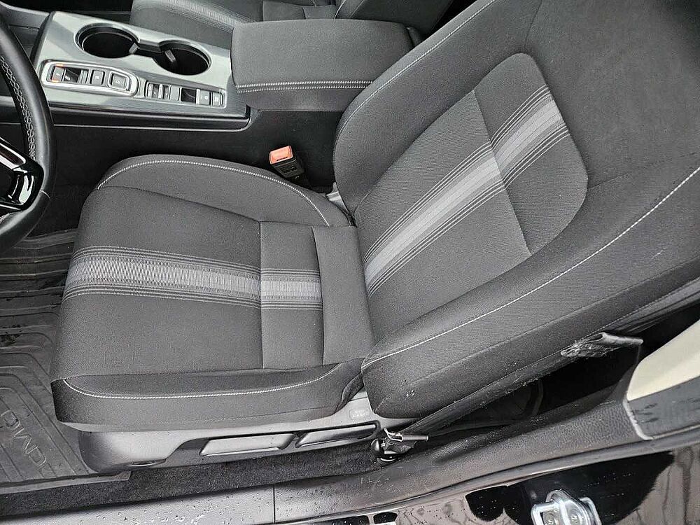 Honda Civic e: HEV Elegance