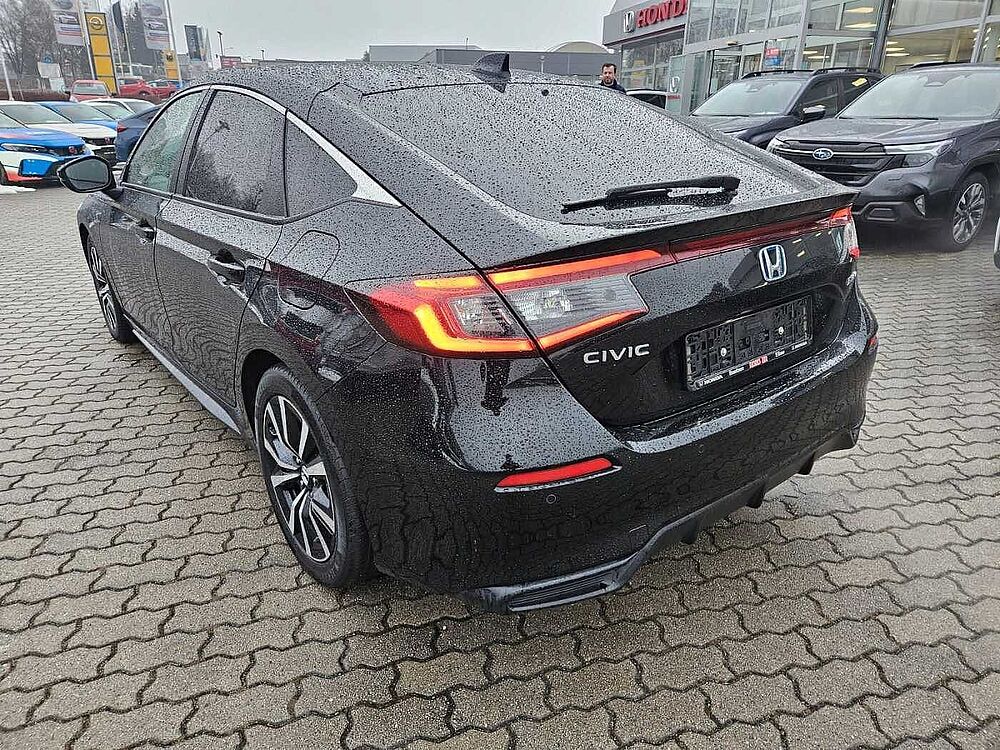 Honda Civic e: HEV Elegance