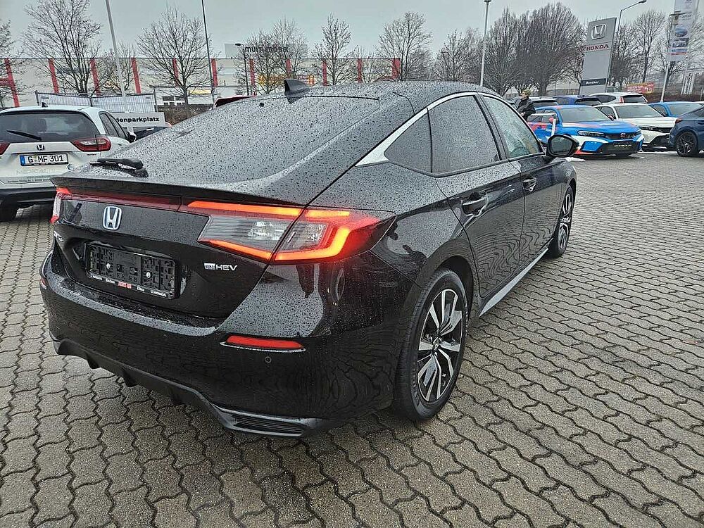 Honda Civic e: HEV Elegance