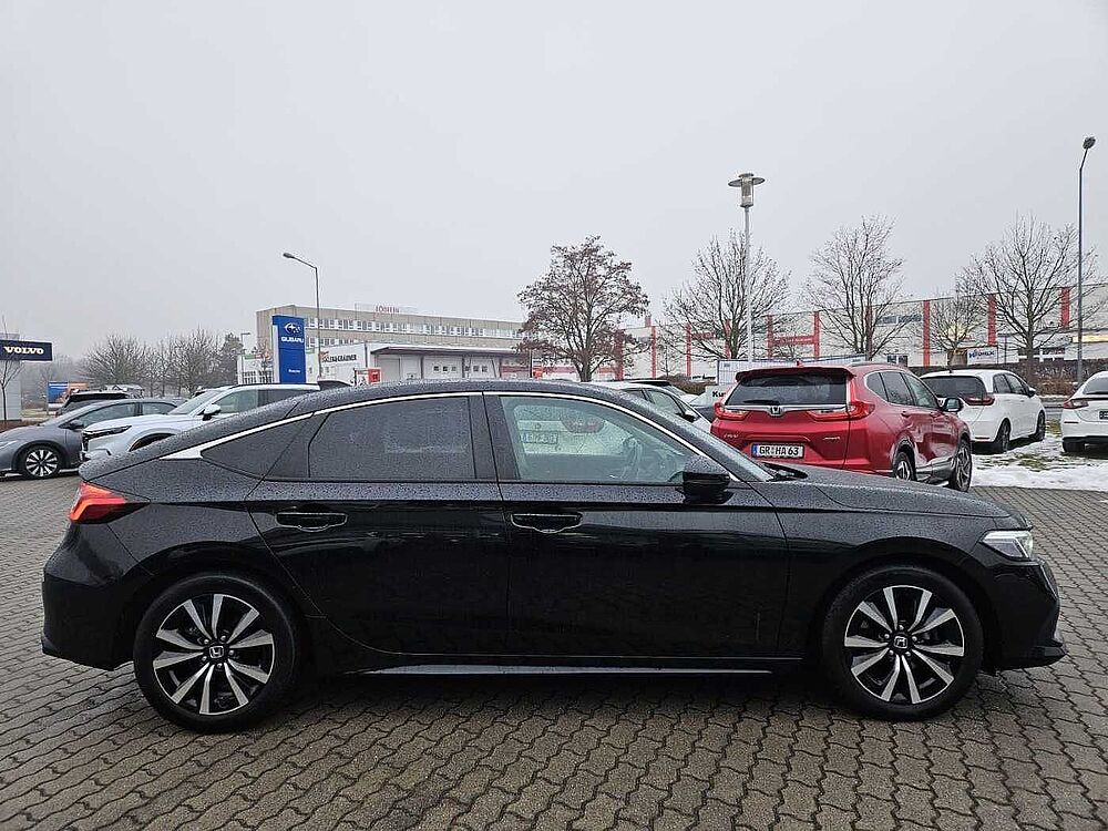 Honda Civic e: HEV Elegance