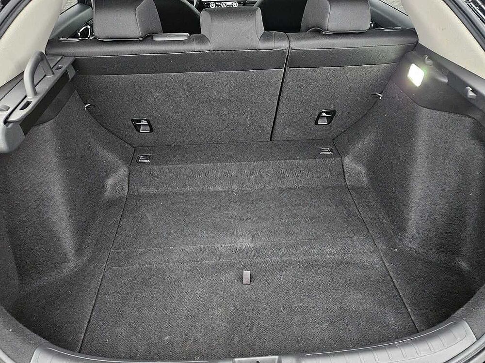 Honda Civic e: HEV Elegance