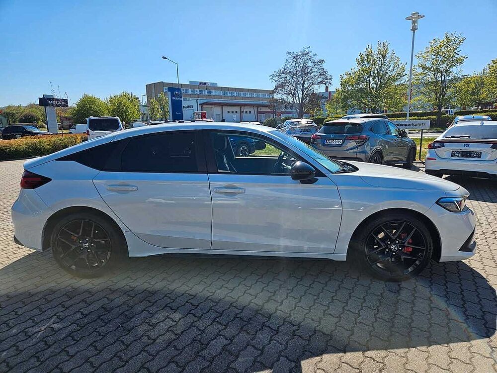 Honda Civic 2,0 e: HEV Sport