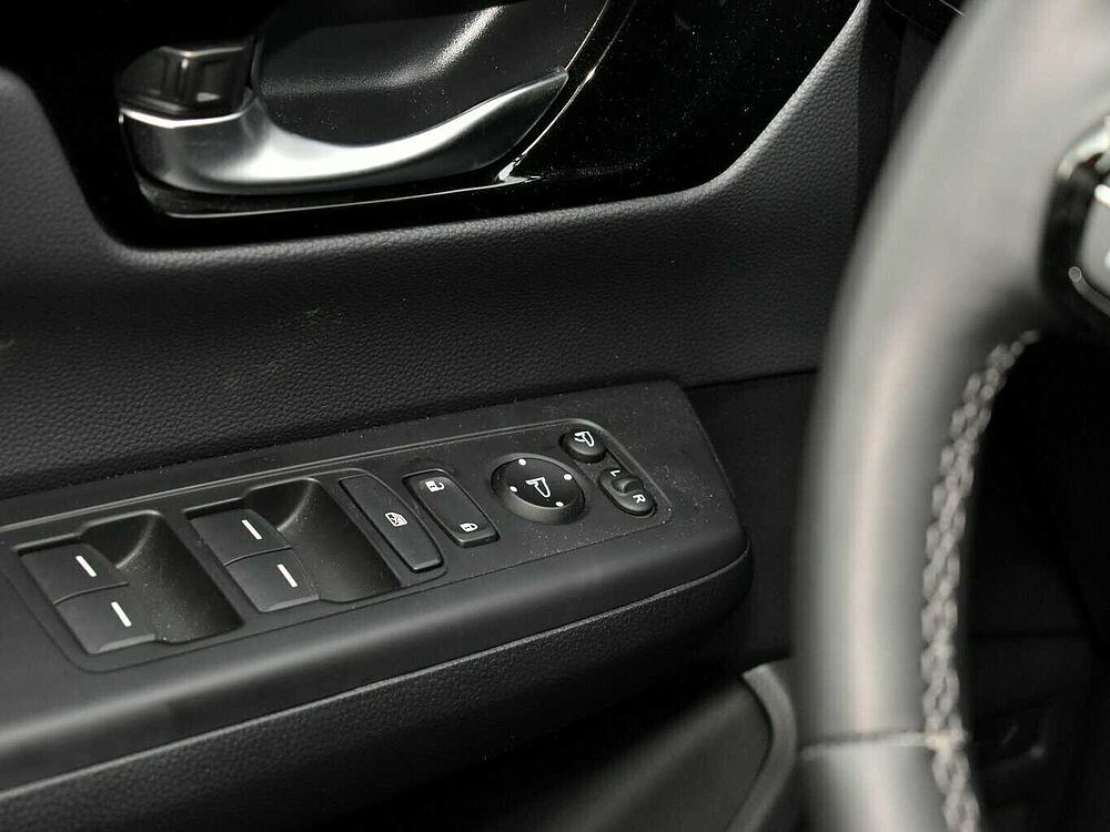 Honda CR-V e: HEV Elegance AWD. ..