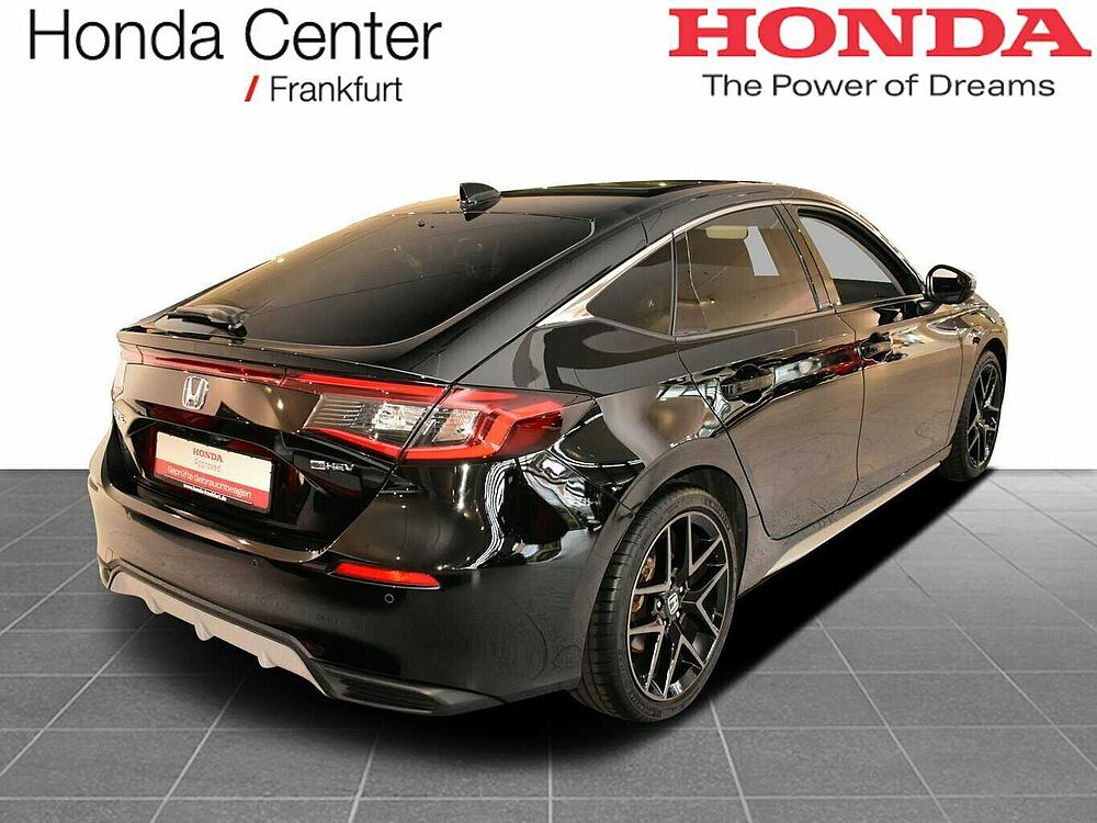 Honda Civic e: HEV Advance. .. Advance