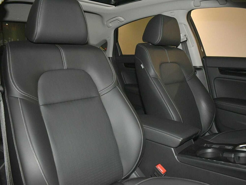 Honda Civic e: HEV Advance. .. Advance