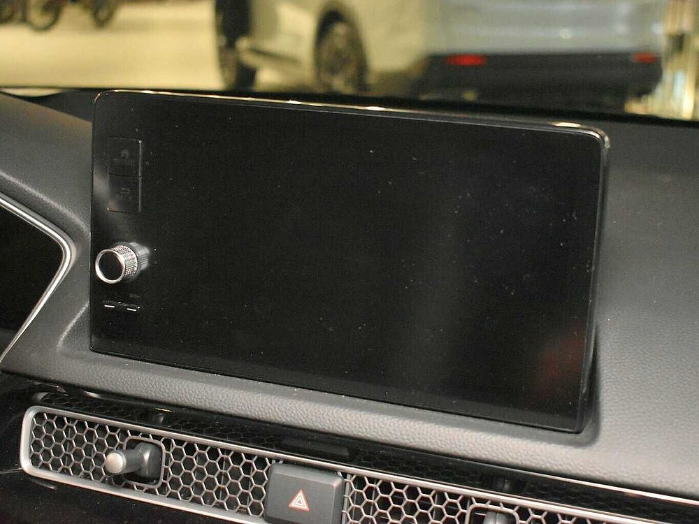 Honda Civic e: HEV Advance. .. Advance