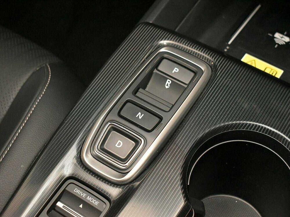 Honda Civic e: HEV Advance. .. Advance