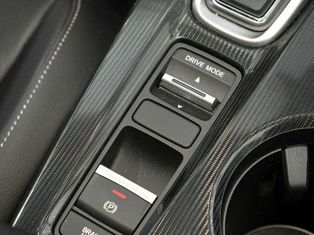 Honda Civic e: HEV Advance. .. Advance