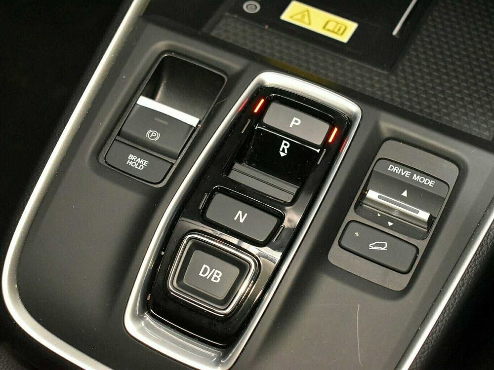Honda CR-V e: HEV Elegance 2WD. ..