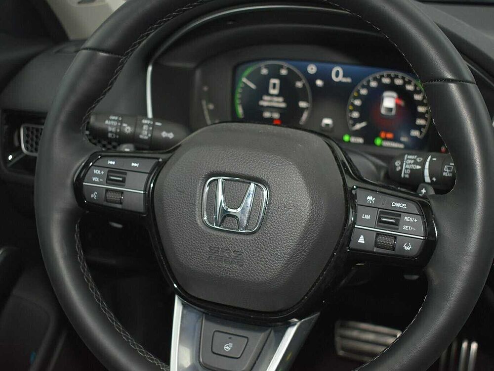 Honda Civic e: HEV Advance. .. Advance