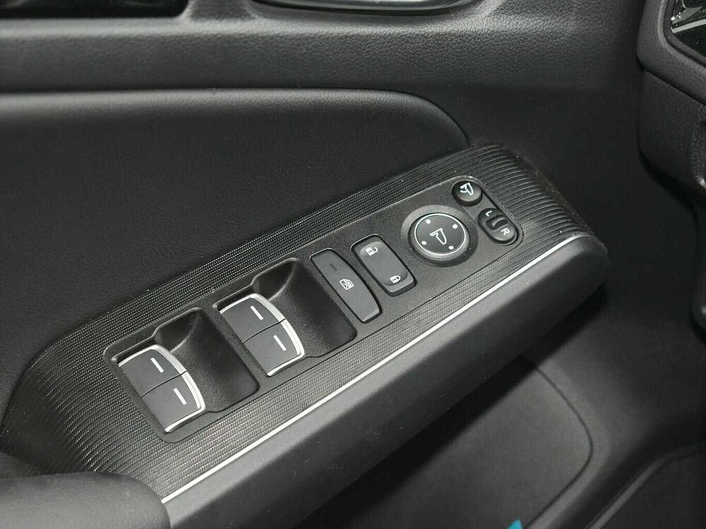 Honda Civic e: HEV Advance. .. Advance