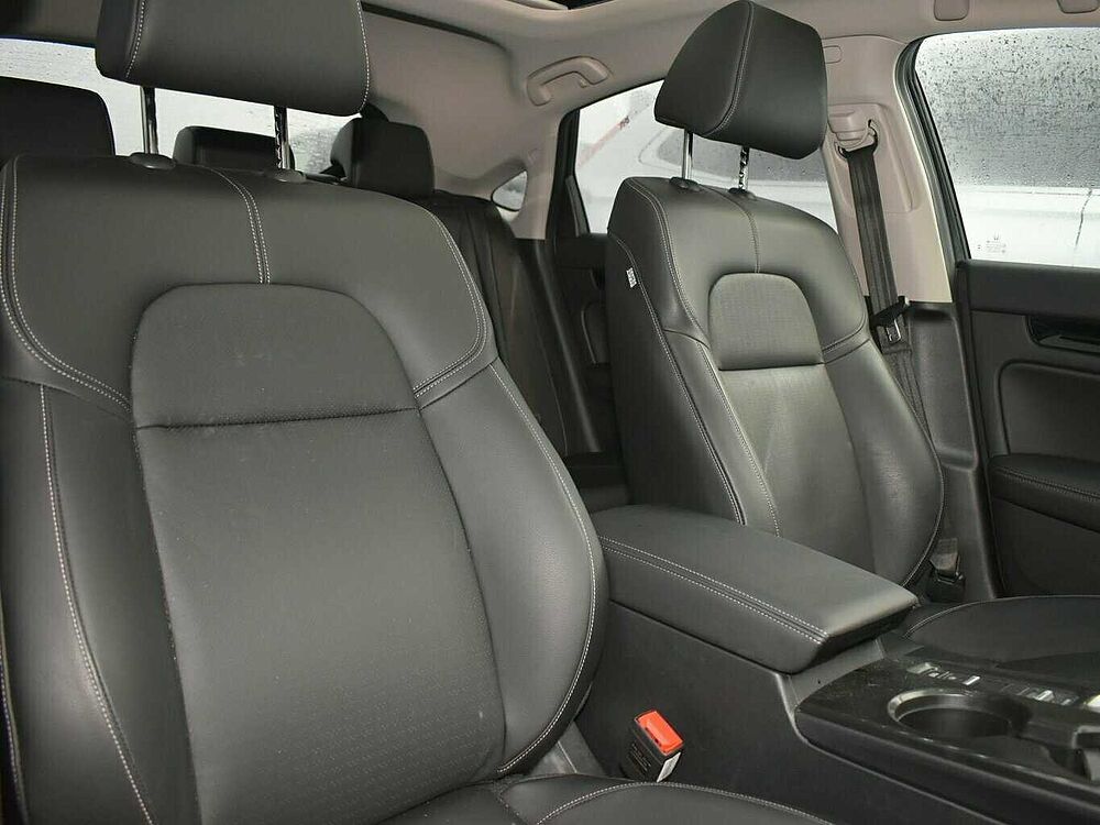 Honda Civic e: HEV Advance. .. Advance