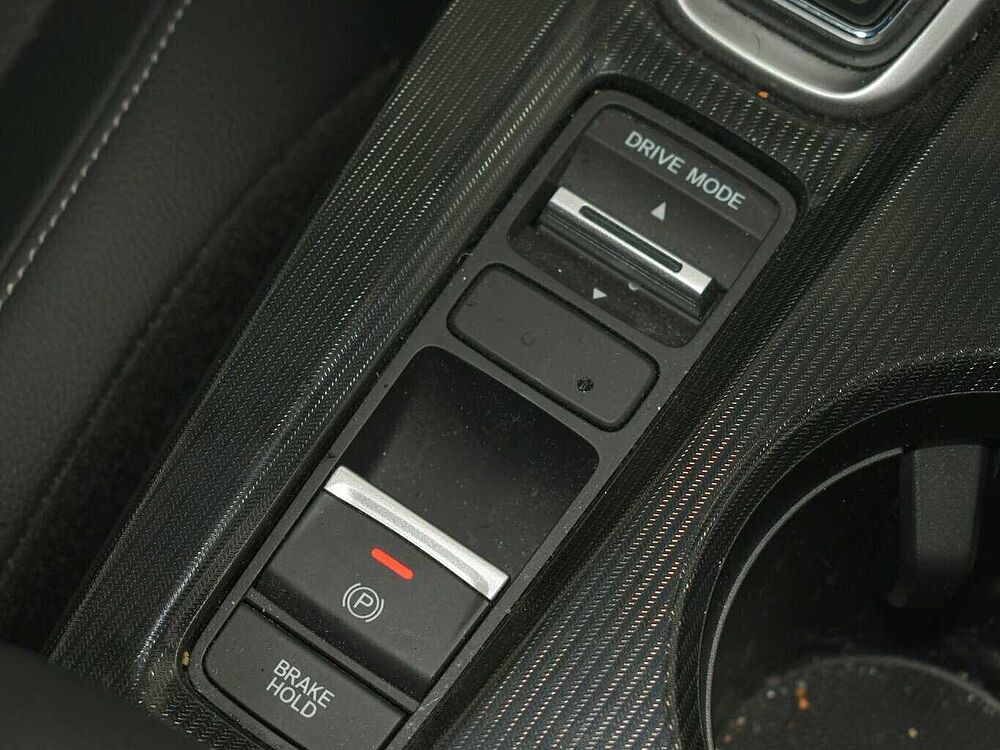 Honda Civic e: HEV Advance. .. Advance