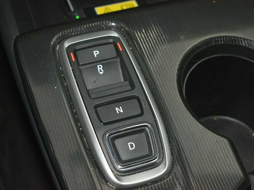 Honda Civic e: HEV Advance. .. Advance