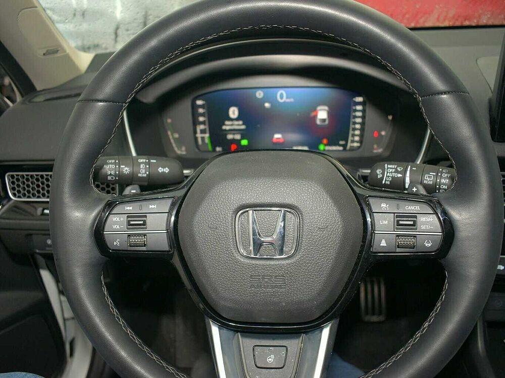 Honda Civic e: HEV Advance. .. Advance