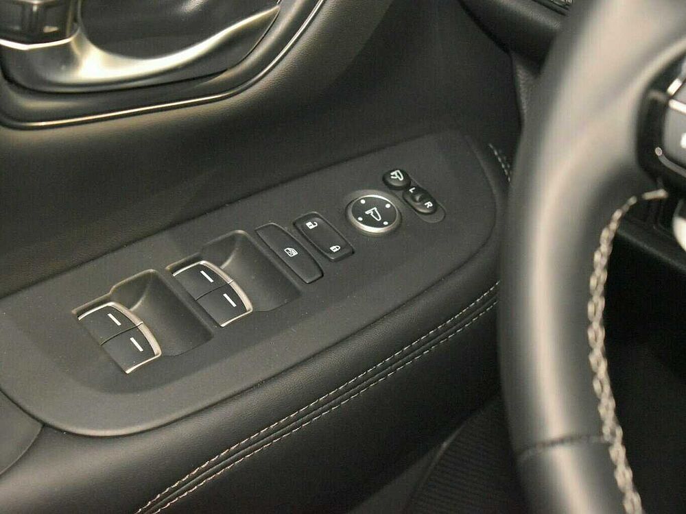 Honda ZR-V e: HEV Elegance. .. Elegance