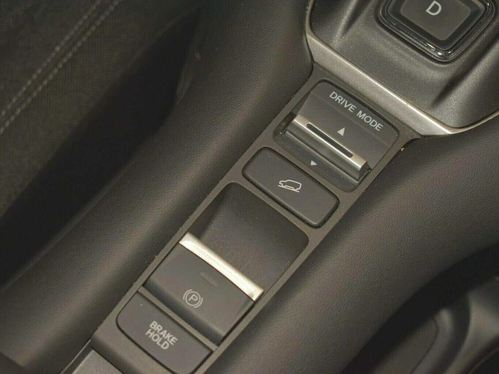 Honda ZR-V e: HEV Elegance. .. Elegance