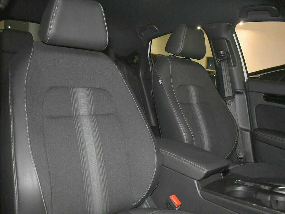 Honda Civic e: HEV Sport. .. Sport