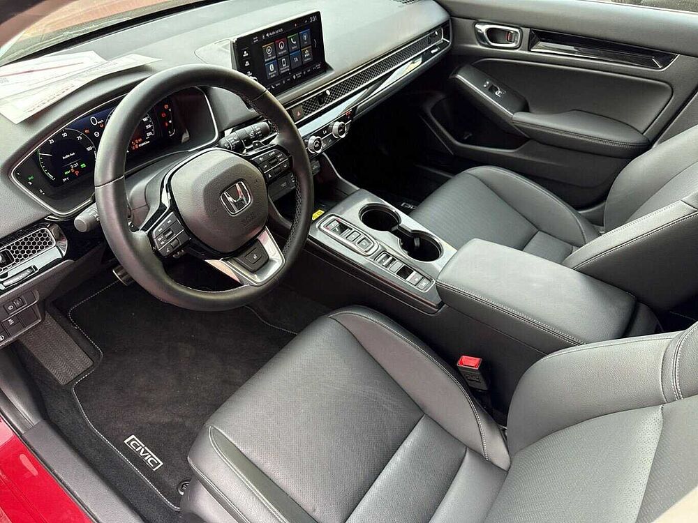 Honda Civic e: HEV Advance. .. Advance