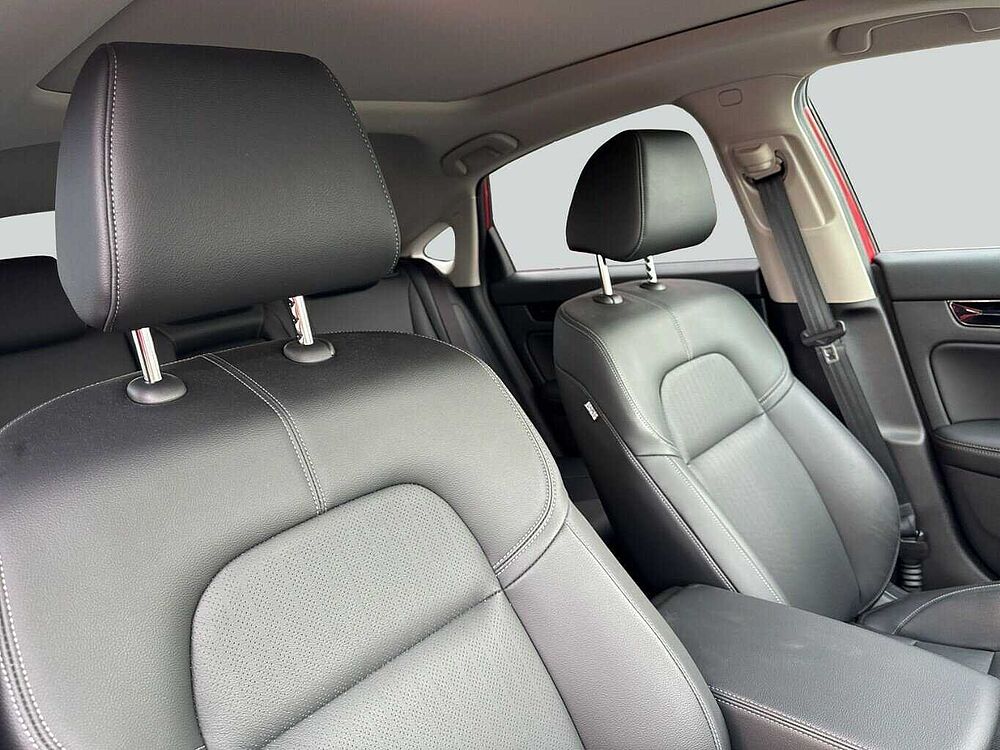 Honda Civic e: HEV Advance. .. Advance