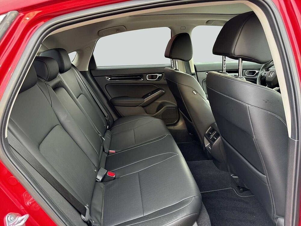 Honda Civic e: HEV Advance. .. Advance