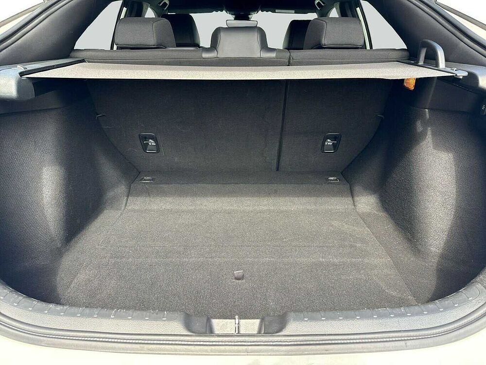 Honda Civic e: HEV Sport. .. Sport