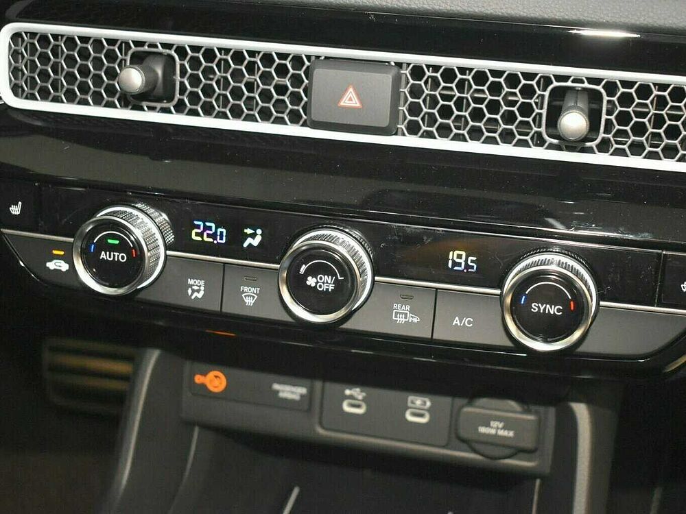 Honda Civic e: HEV Sport. .. Sport