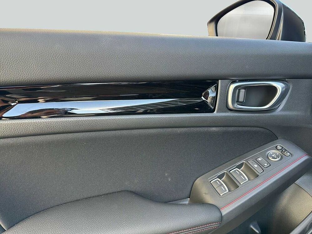 Honda Civic e: HEV Sport. .. Sport