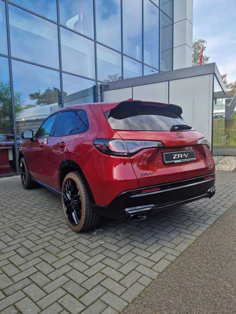 Honda ZR-V e: HEV Advance/20Zoll/Black Emblem/Spoiler