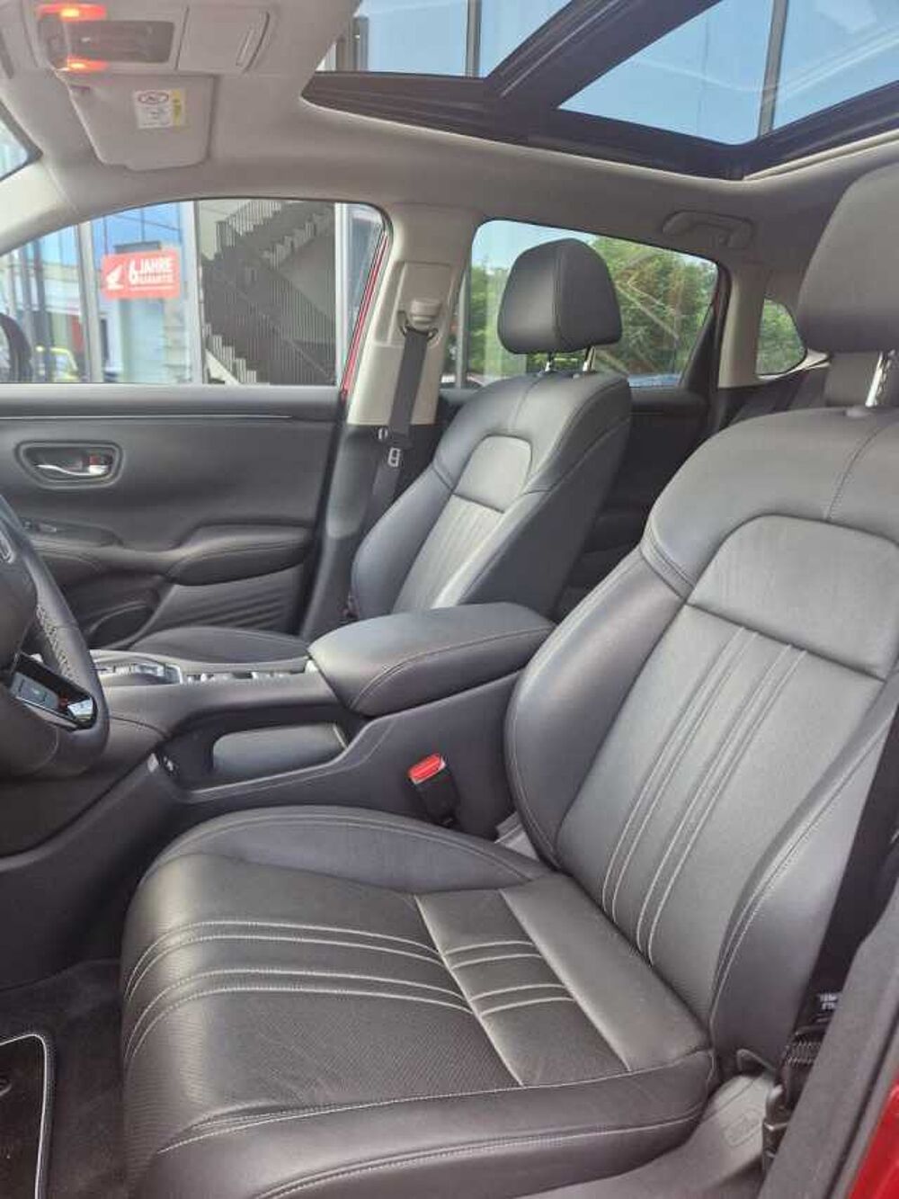 Honda ZR-V e: HEV Advance/20Zoll/Black Emblem/Spoiler