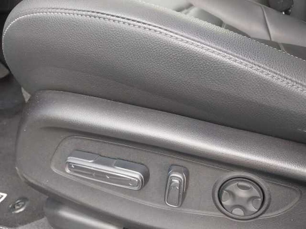 Honda CR-V 2,0 e: HEV Elegance AWD Navi/LED/Kamera