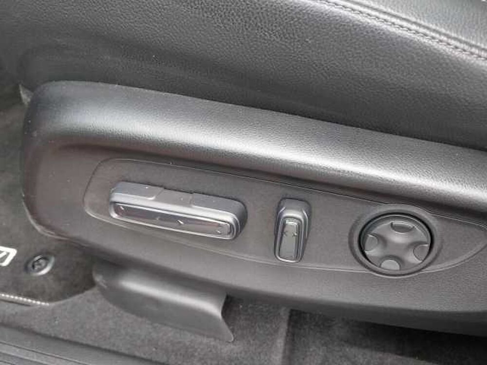 Honda CR-V 2,0 e: HEV Elegance AWD Navi/LED/Kamera