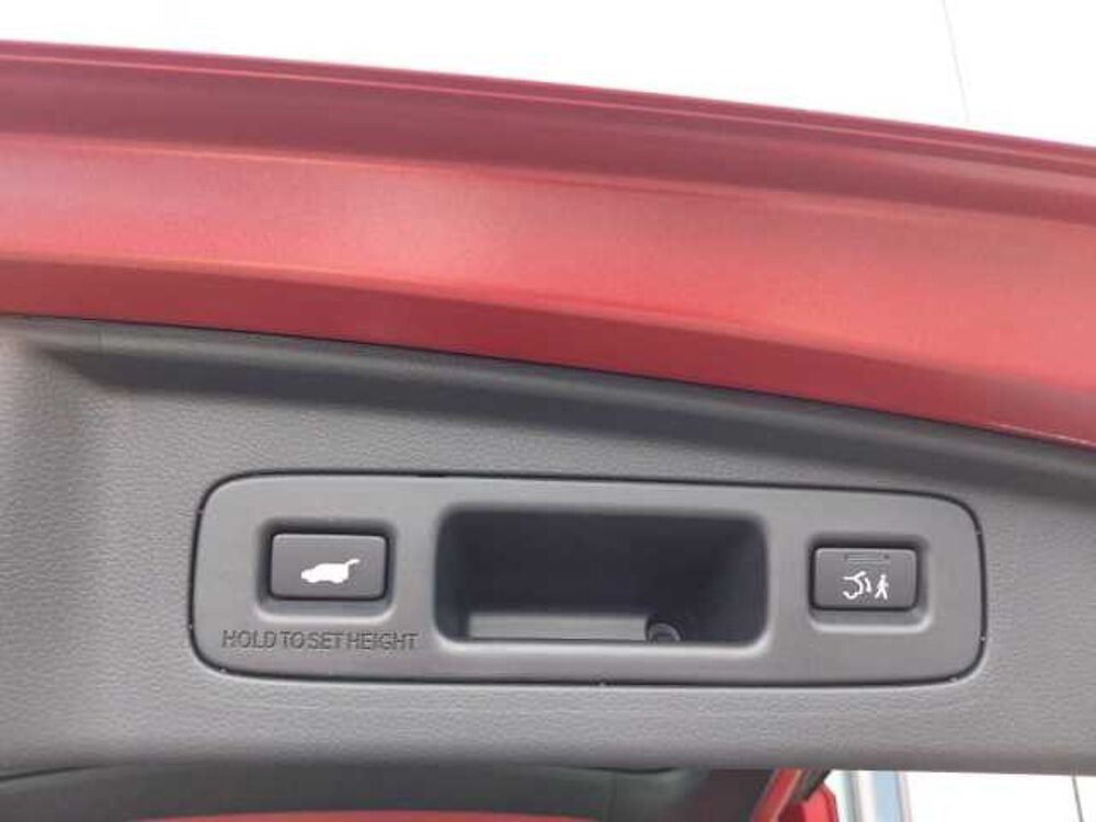 Honda CR-V 2,0 e: HEV Elegance AWD Navi/LED/Kamera