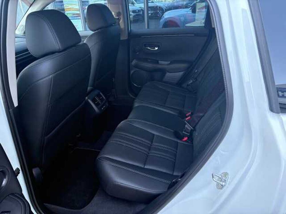 Honda ZR-V 2,0 e: HEV Advance AHK/Illumination/Black