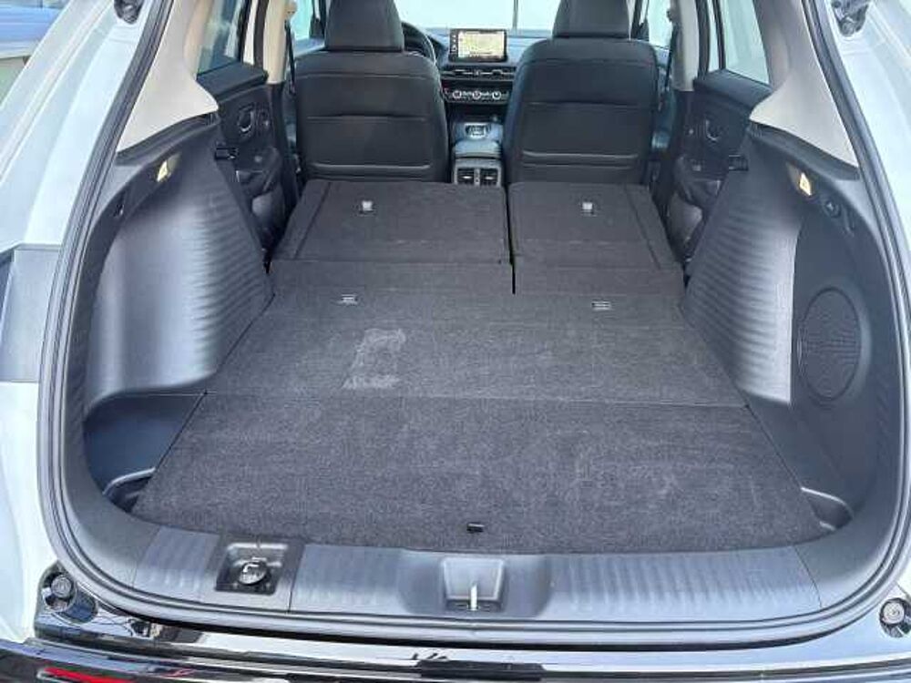 Honda ZR-V 2,0 e: HEV Advance AHK/Illumination/Black