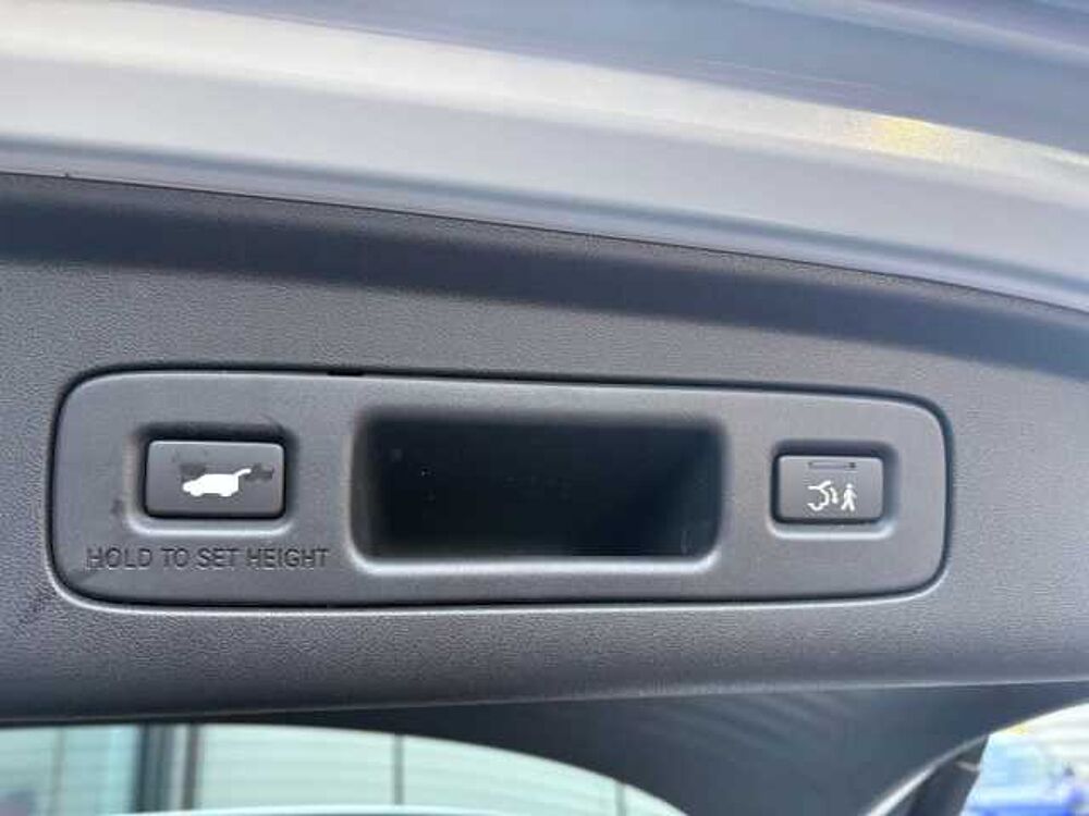 Honda ZR-V 2,0 e: HEV Advance AHK/Illumination/Black