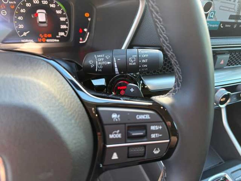 Honda CR-V 2,0 e: HEV Advance AWD Navi/LED/Kamera