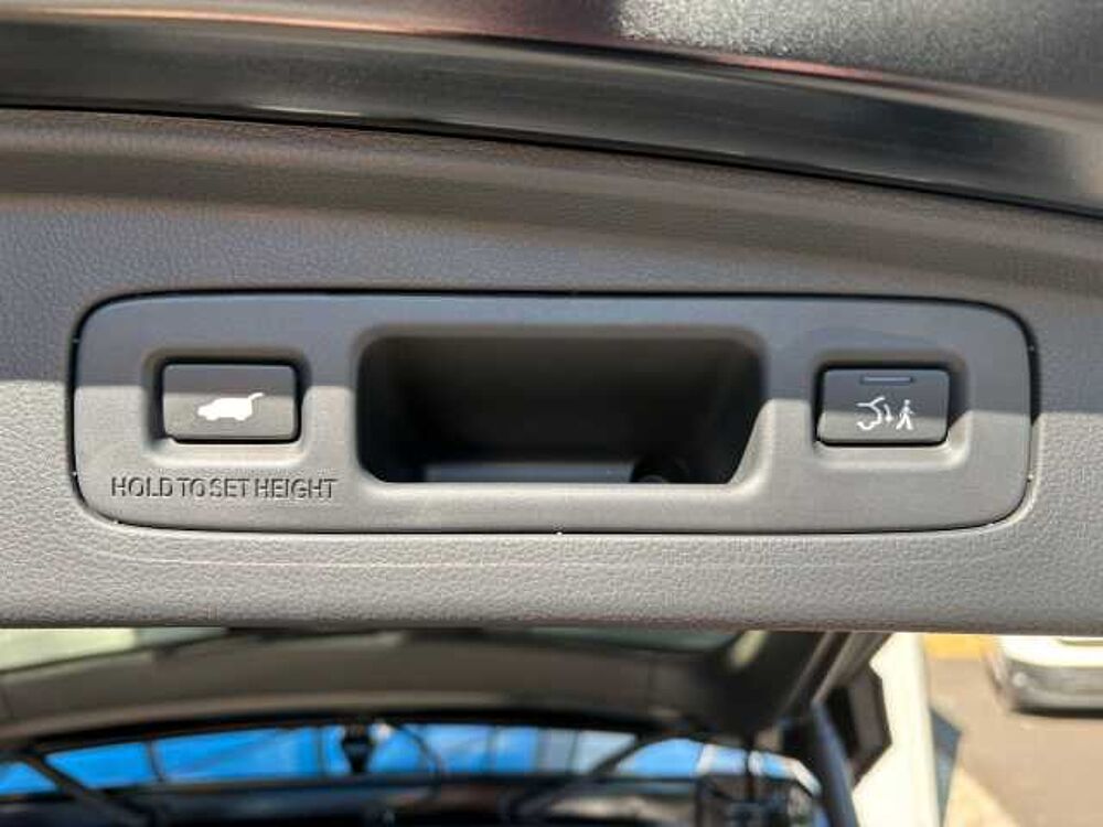 Honda CR-V 2,0 e: HEV Advance AWD Navi/LED/Kamera