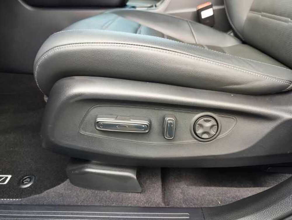 Honda CR-V 2,0 e: HEV Elegance 2WD Navi/LED/Kamera