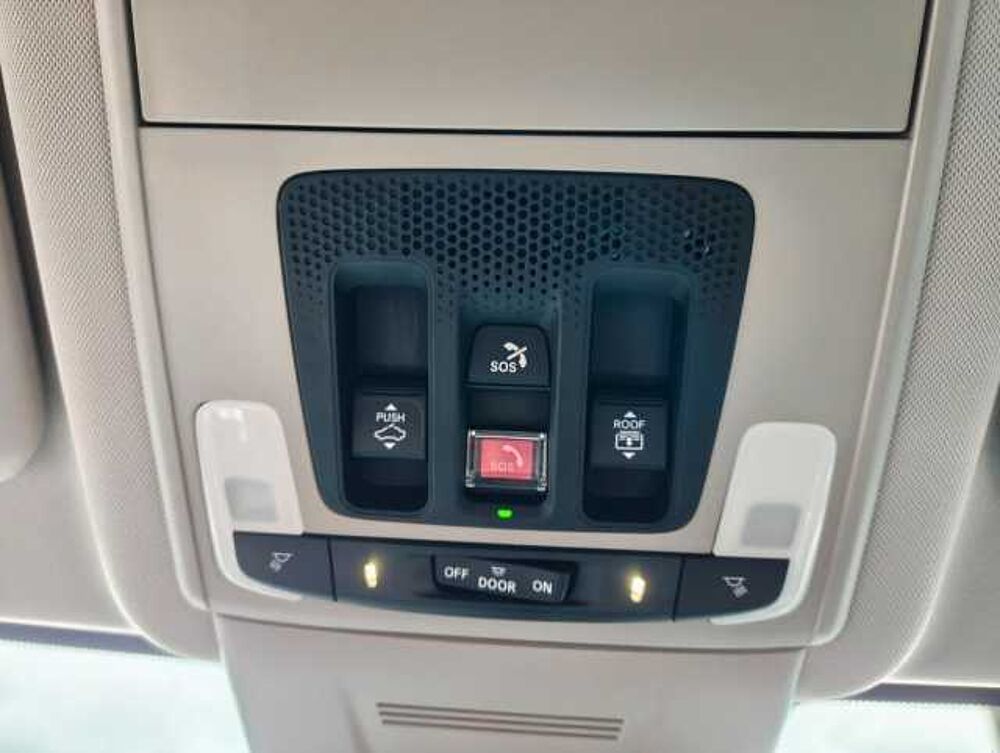 Honda CR-V 2,0 e: HEV Elegance 2WD Navi/LED/Kamera