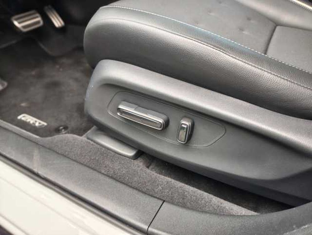 Honda ZR-V 2,0 e: HEV Sport NaviLED/BlackEmblem