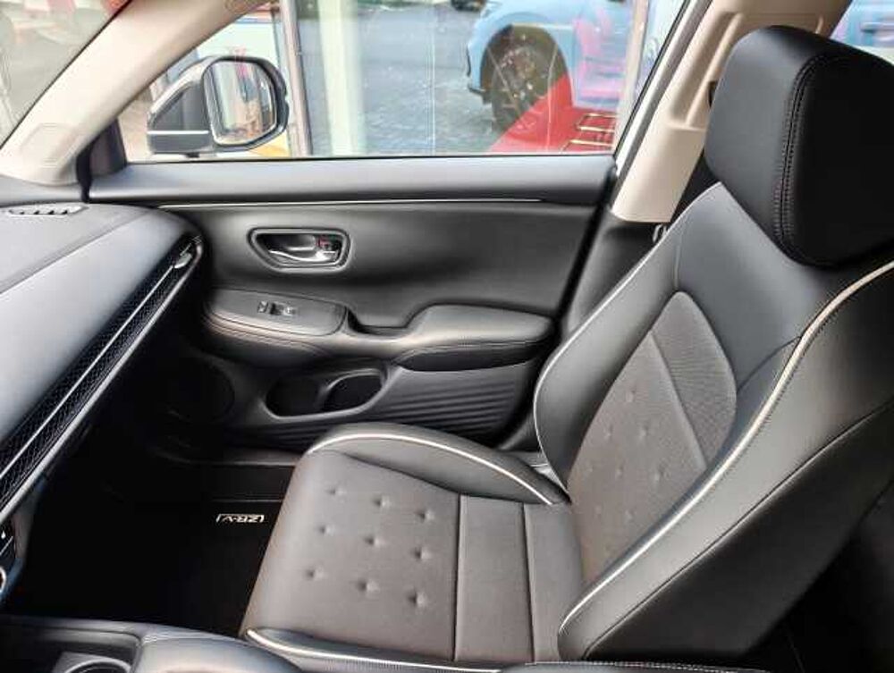 Honda ZR-V 2,0 e: HEV Sport NaviLED/BlackEmblem