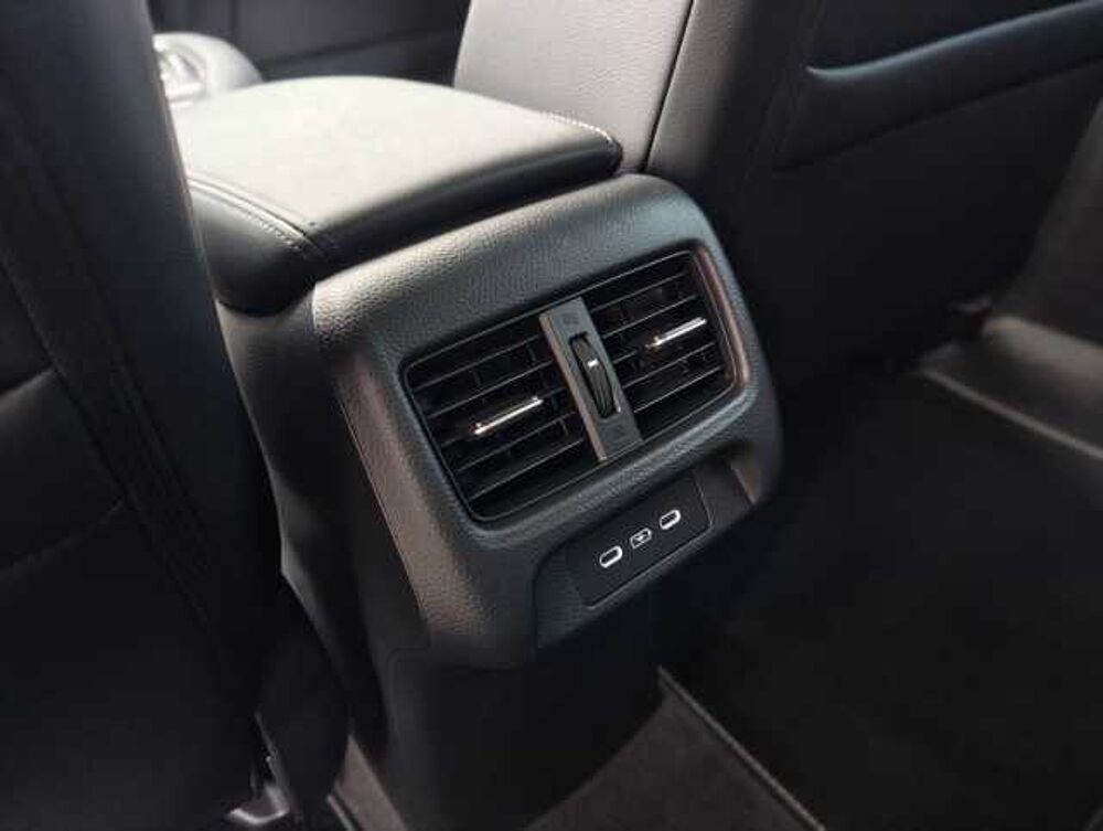 Honda ZR-V 2,0 e: HEV Sport NaviLED/BlackEmblem