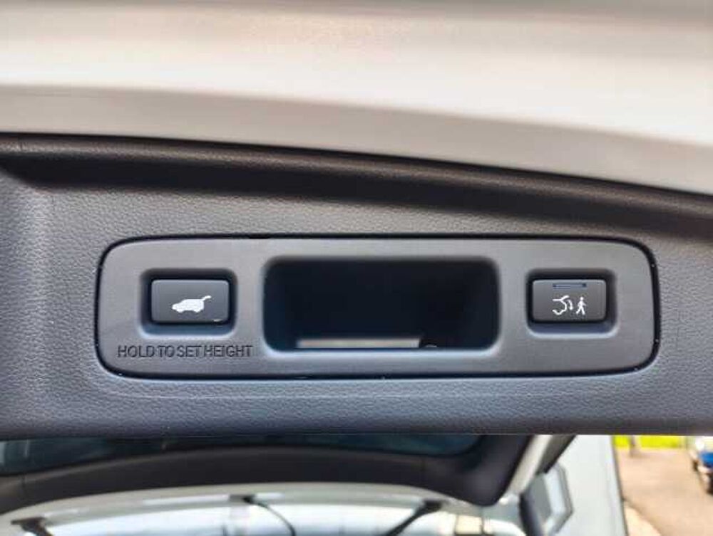 Honda CR-V 2.0 e: HEV Elegance 2WD Navi/LED/Kamera