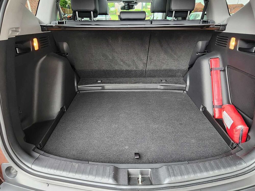 Honda CR-V 1.5T 4WD CVT Executive Winterräder und AHK